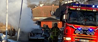 Bil började brinna i Åtvidaberg
