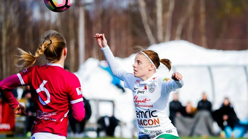 Emelie Helmvall får högsta betyg av Sporten.