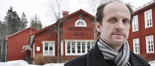 Ilska över flyttning av elever