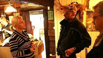 Ulrika Karlsson antecknade de problem som småföretagaren Leffe Lindh brottats med. Hon  lovade att undersöka dem och höra av sig med besked.