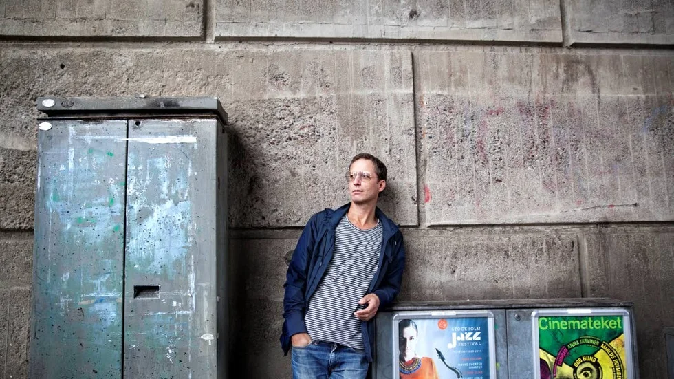 Magnus Lintons "Knark" kan läsas som ett nödvändigt komplement till ”Cocaína” från 2010, skriver Rasmus Landström.