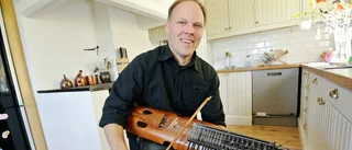Gillar gammelharpans ljud av rock'n'roll
