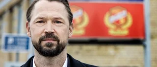 Ais klubbchef svarar på kritiken