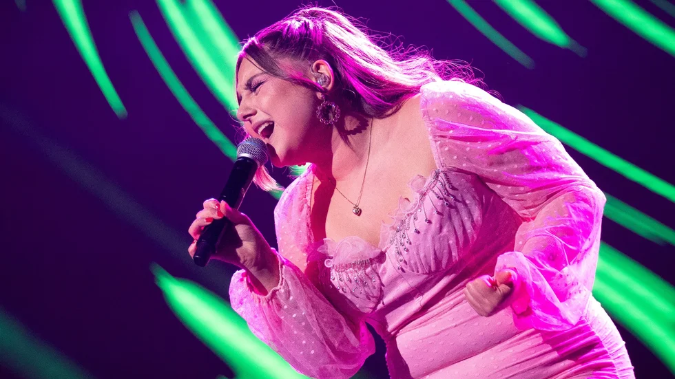 Louisa Hoxha från Uppsala är vidare i Idol.