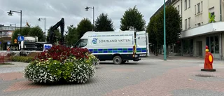 Vattenläcka i centrum tvingade trafikanter att köra annan väg