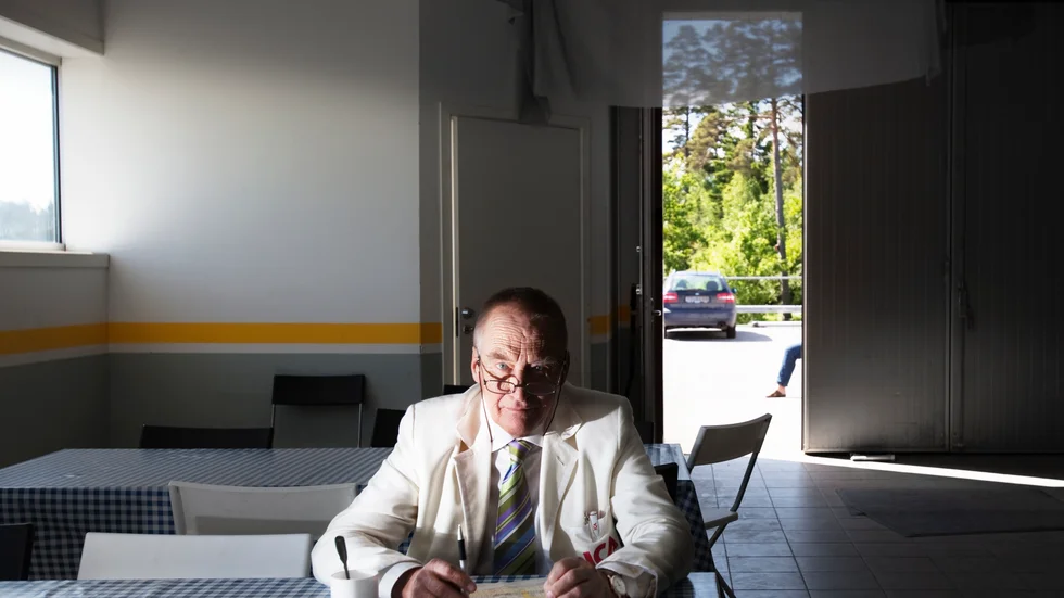 Skådespelaren Hans Mosesson, även känd som Ica-Stig.