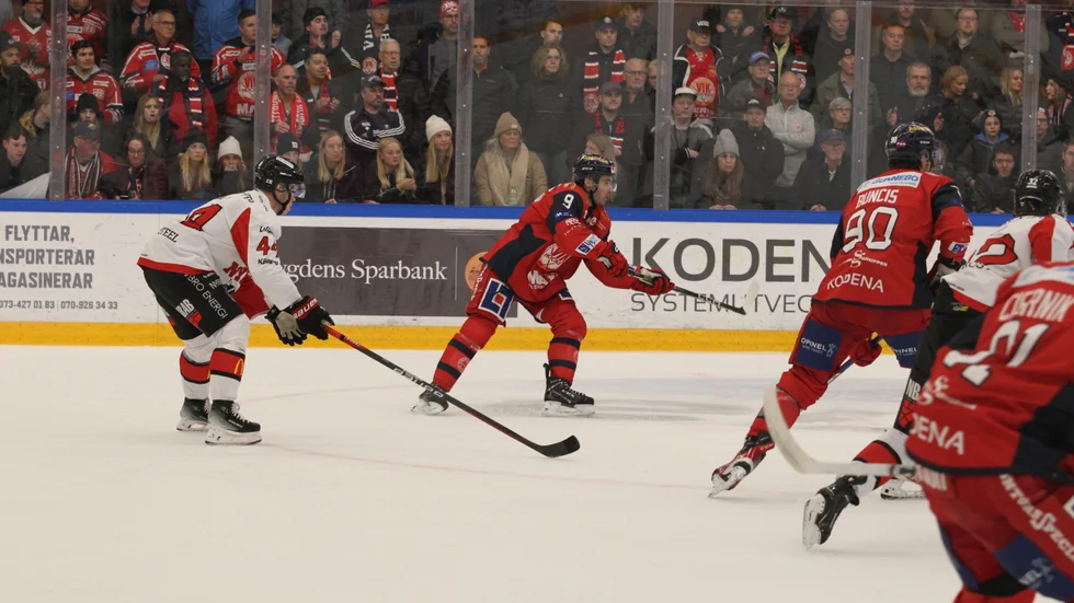 VIK spelar hemma mot Nybro på fredagskvällen.