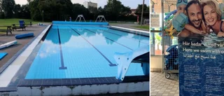 Treåring dog på Centralbadet – nu åtalas mamman för brott