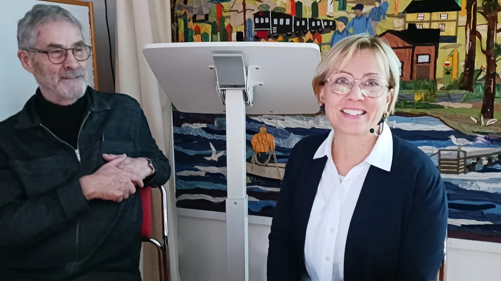 Ordförande Lars Åke Sjögren och föreläsare Ann-Kristin Henriksson.