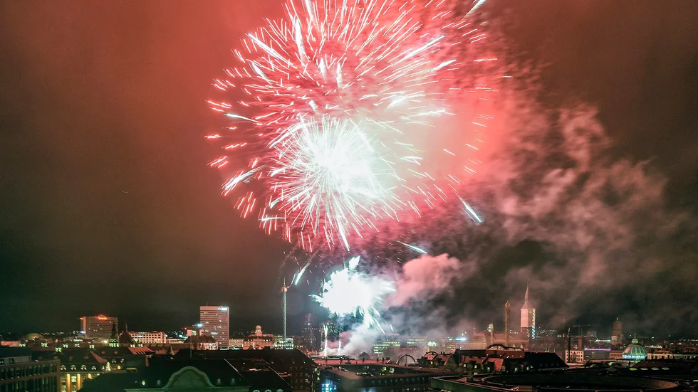 Fyrverkerier över Tivoli, för att fira in den nya regenten.