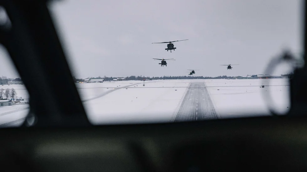 Under tisdagen övade piloterna inför onsdagens julgransflygning med helikopter 16. 