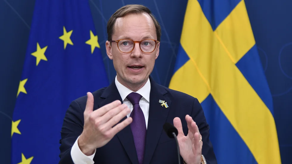 De svenska studieförbunden samlas i en gemensam protest mot nedskärningarna som utbildningsminister Mats Persson (L) och regering genomför. Arkivbild.