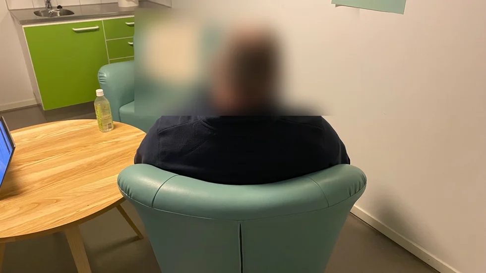 "Johan" har svårt att se att någon av de han träffat inom rättspsyk skulle vara farlig. 