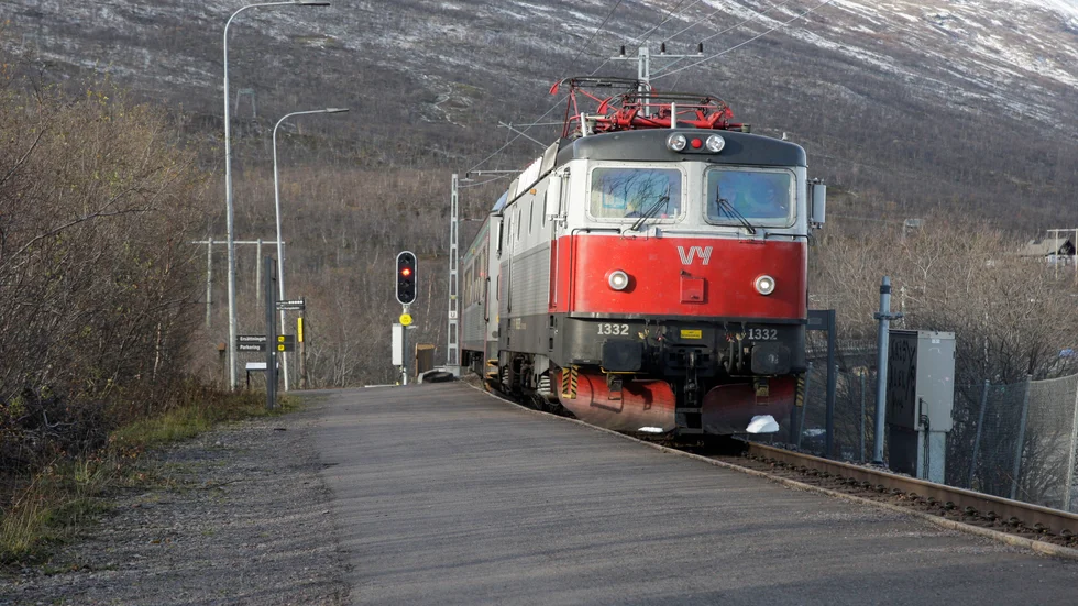 Problemen med bristande järnvägsunderhåll och stängd flygplats i Kiruna har lett till ett tapp på närmare en femtedel jämfört med förra årets bokningar. Såhär kan det inte fortsätta om vi tycker att en stark och utvecklad besöksnäring är viktig. (Arkivbild)