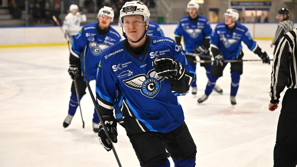 Clemensnäs vann enkelt borta mot Vännäs HC. 