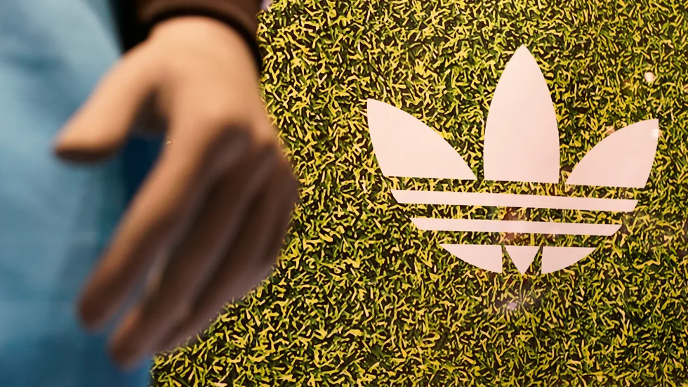 Efter två kvartal där man redovisat förlust vänder nu tyska Adidas till vinst. Arkivbild.
