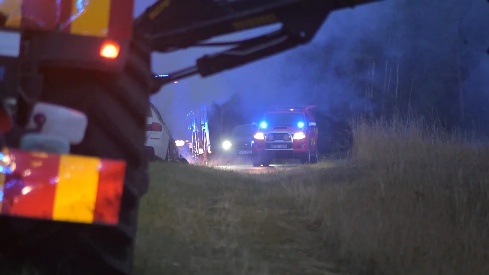 Bilbrand på väg 699. 