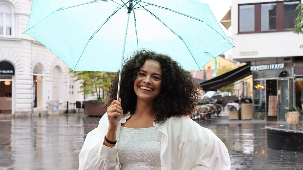 "Olika saker kan hända i livet, det är inte anledning att ge upp", säger Jasmine Bergstrand som har valt en nytt karriärspår sedan skadan.