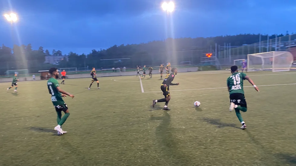 Tvillingarna Kakra och Panin Boakye var pigga matchen igenom på Midgårdsvallen i Märsta.  