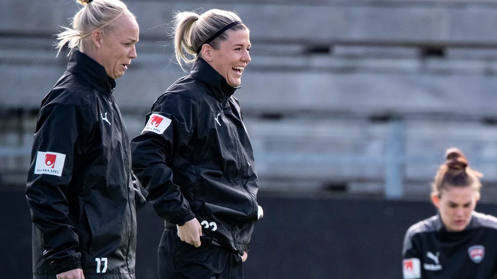 Caroline Seger och Olivia Schough i samband med en träning. Arkivbild.