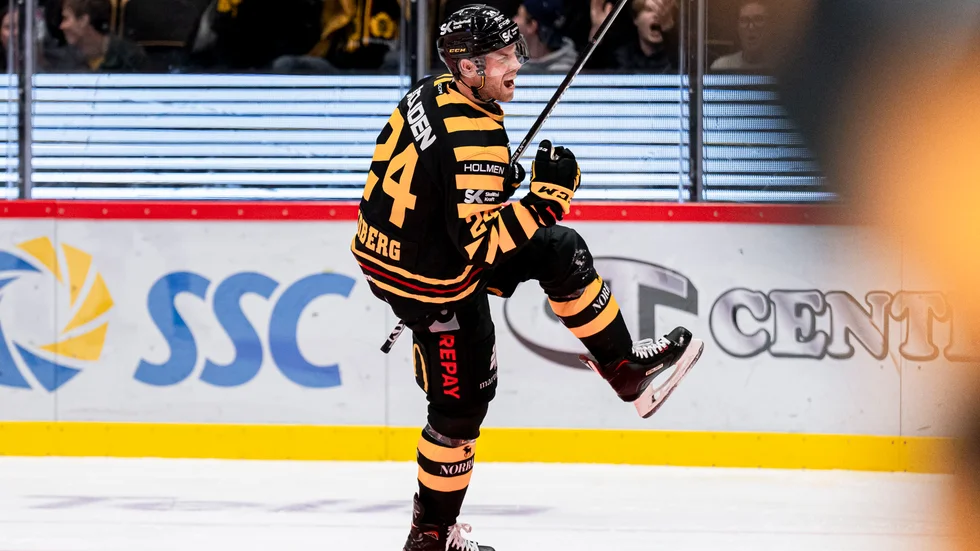 Oscar Lindberg didn't just play the first game in the SHL since returning to AIK – he also scored the goals for the team.