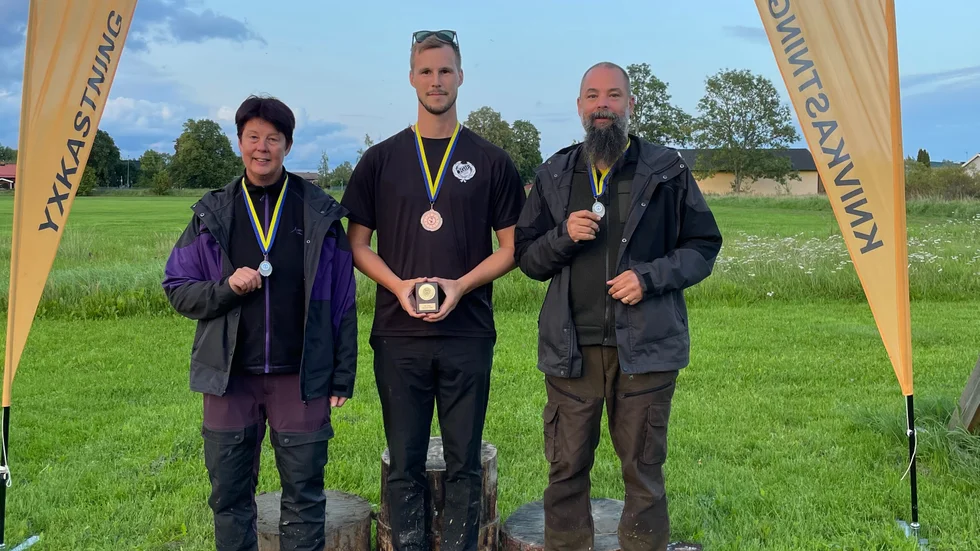 Sportkastarna Carina Karlsson, Simon Karlsson och Rickard Karlsson kammade hem både guld, brons och silver under SM i Arboga.