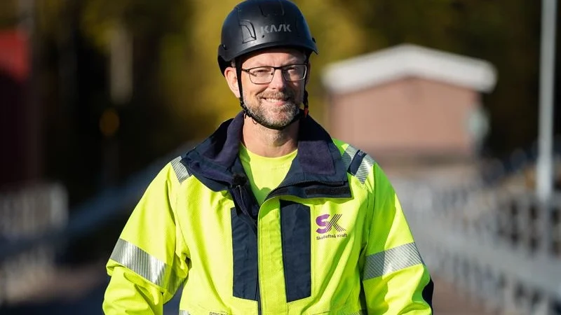 John Eliasson, projektledare på energiservice vid Skellefteå Kraft, är en av personerna som varit med i serien Högspänning. 