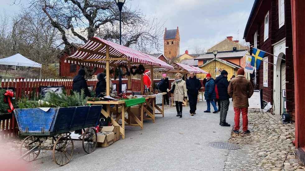 Vi liverapporterade från julmarknaden i Torshälla.