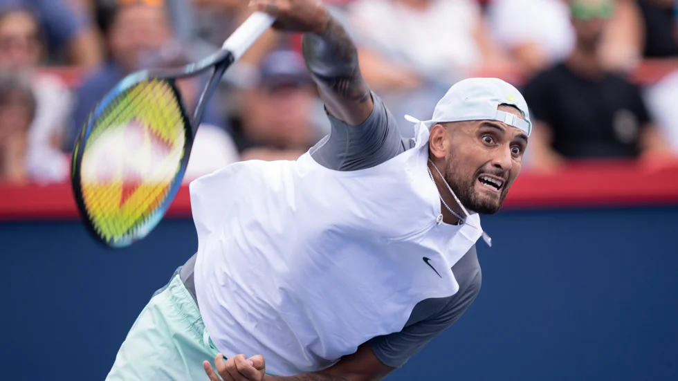 Nick Kyrgios besegrade världsettan Daniil Medvedev.