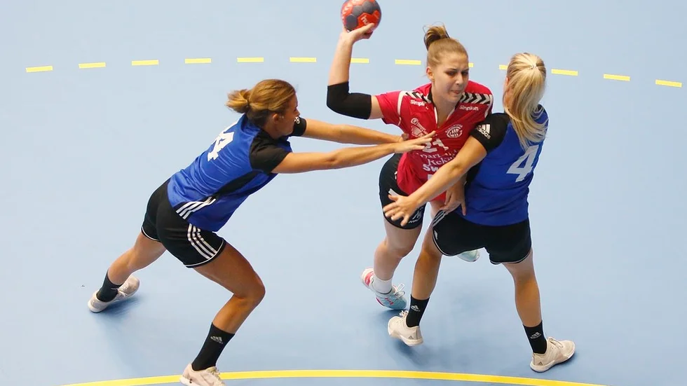 Mycket duktiga Mia Lagumdzija var en ständig plåga för GT Söders försvar och Mia smällde till slut in hela tio mål i toppmatchen.