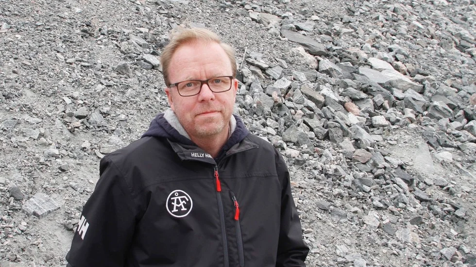 Jan Eriksson är färdig med politiken. På måndagskvällen avsäger han sig sina uppdrag.