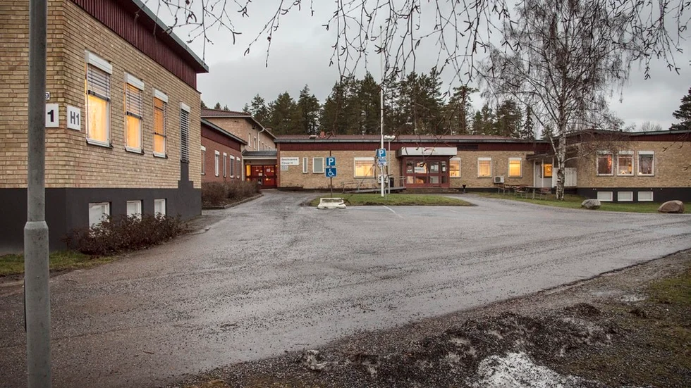 Migrationsverket skär ner i personalstyrkan.