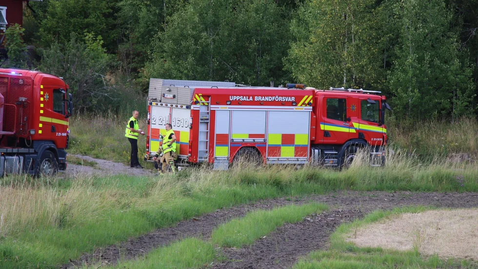 Kartonger på spisen ledde till utryckning.