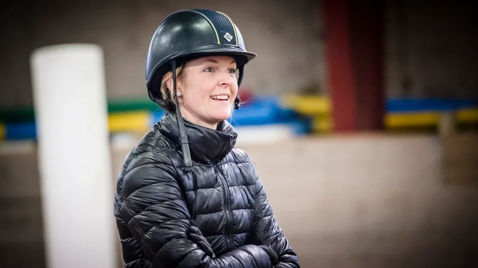 Anna Freskgård har nu gjort sitt för att visa att hon ska vara med i landslagets A-grupp och därmed vara EM-aktuell efter att ha gjort en mycket stark terrängritt och avslutat med en dubbelnolla i hoppningen på en stortävling i Frankrike.