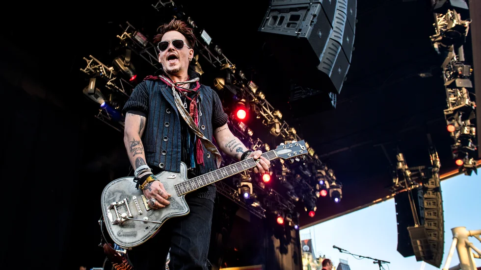 Johnny Depp spelar med den brittiske gitarristen Jeff Beck på Annexet ikväll. Arkivbild.