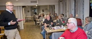 Forne underrättelsechefen föreläste i Valla: ”Alla misstänkte alla”