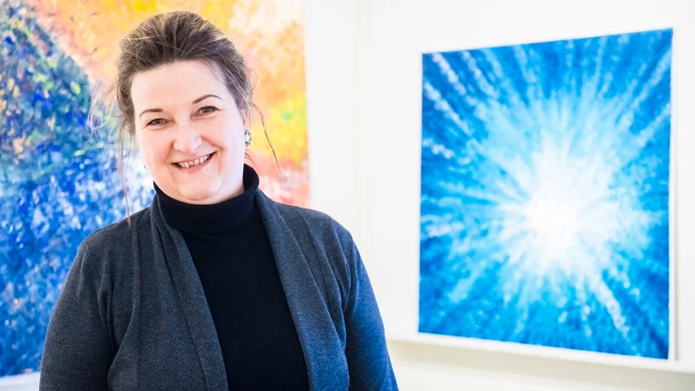 Heike Kirsch ställer just nu ut måleri på NK-villan.