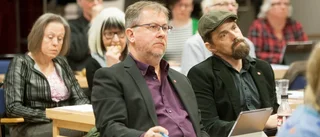 Dubbelt upp för V efter förhandling