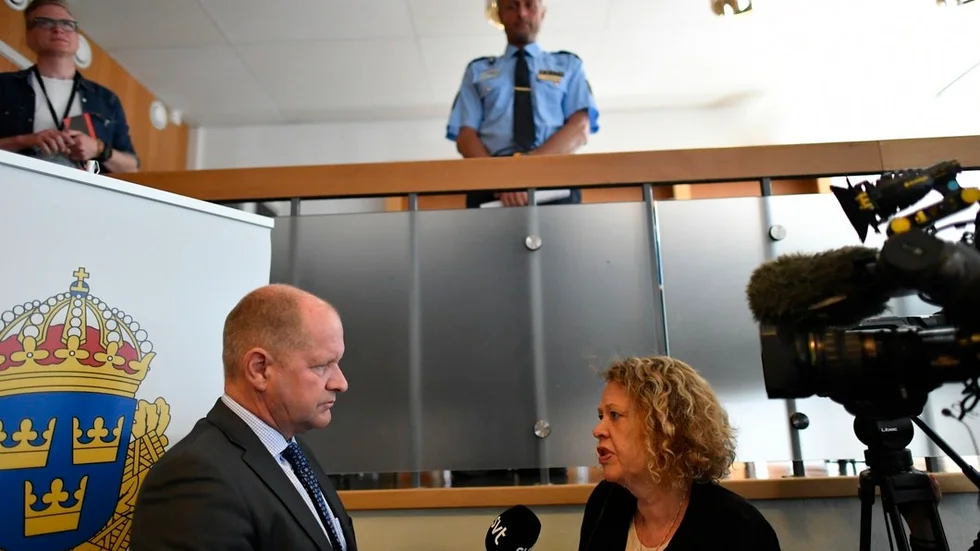 Hade rikspolischefen befogenhet att välja bort Försvarsmaktens kryptering när skyddsvärda uppgifter om polisens anställda hanterades med hjälp av ett utomstående bolag? Uppgifterna försvagar en redan hårt kritiserad och ifrågasatt polisledning.  FOTO: BJÖRN LARSSON ROSVALL/TT