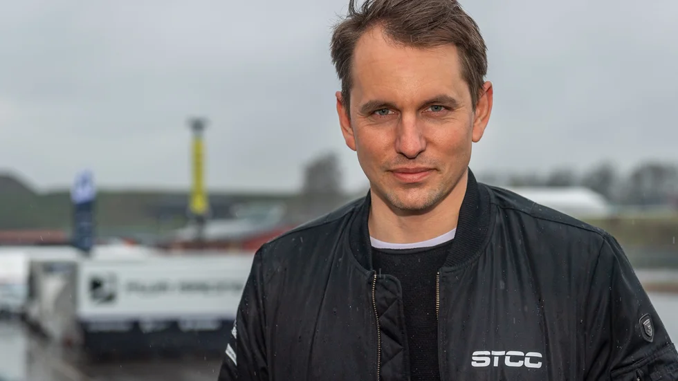 Micke Bern, VD för STCC, har mycket på gång. Däremot är blir det en utmaning att sätta ihop en kalender till nästa år. Midnattssolsloppet får konkurrens.