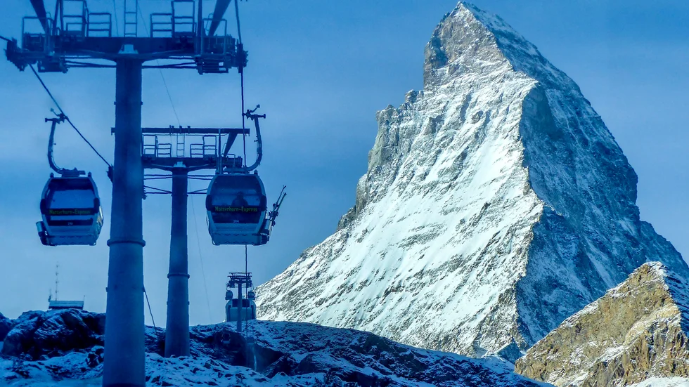 Två bergsklättrare har omkommit i ett fall på bergstoppen Matterhorn. Arkivbild.