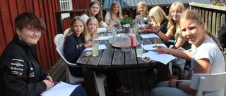 Stort intresse för sommarridning i Överum – föreningen fick utöka med fler ridläger • "Vi hade faktiskt kö"