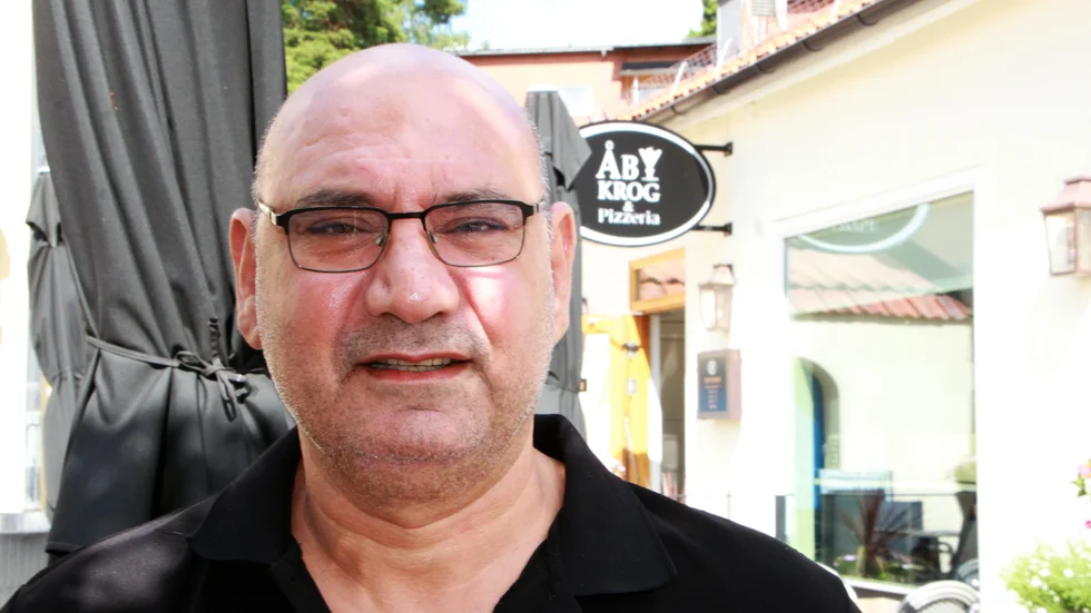 Ägare Osman Dogan berättar att det blivit mer stökigt i Åby. Det här var restaurangens andra inbrott på ett och ett halvt år.