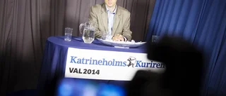 Vi ställer politikerna framför tv-kameran
