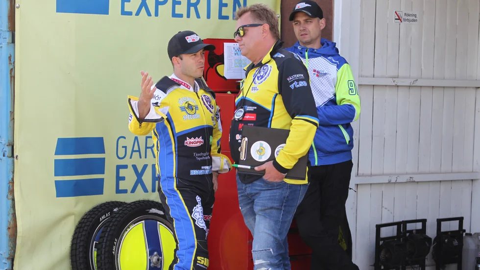Om Kenneth Bjerre kommer in till returen ville inte Morgan Andersson uttala sig om efter första kvartsfinalen, men det blir förändringar i startsjuan.
