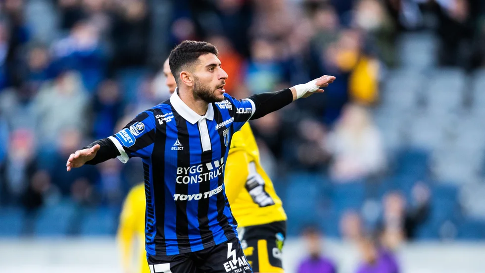 Två mål har det blivit hittills i Siriuströjan. Här firar André Alsanati efter att ha nätat mot Elfsborg tidigare i år.