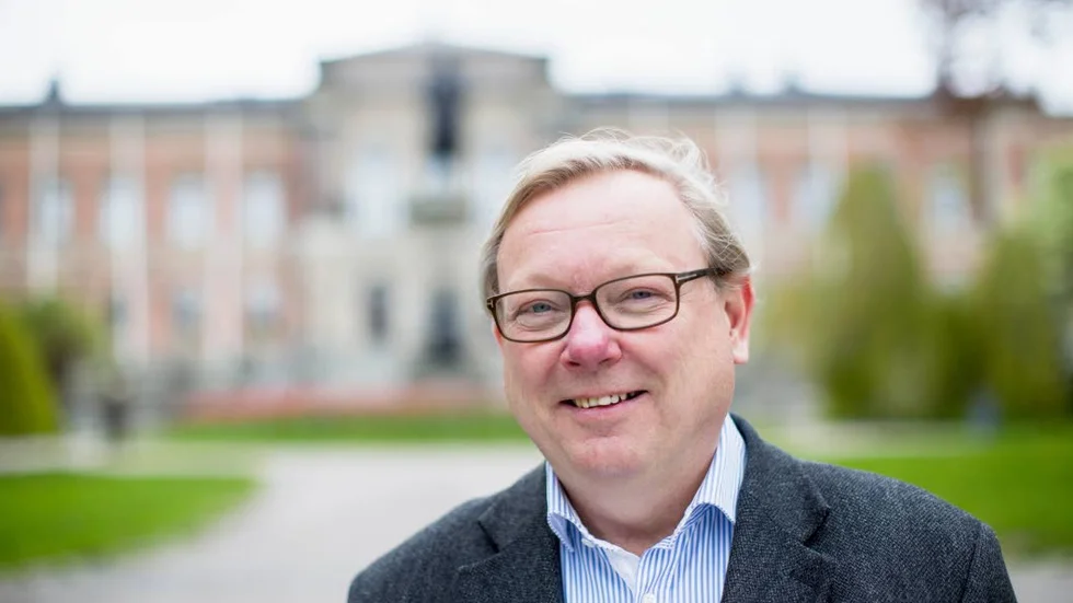 Lars Magnusson har skrivit boken "Finanskrascher – Från kapitalismens födelse till Lehman Brothers".