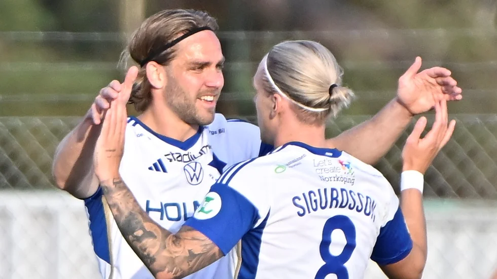 Christoffer Nyman och Arnor Sigurdsson jublar på Stora Valla över målen och poängen.