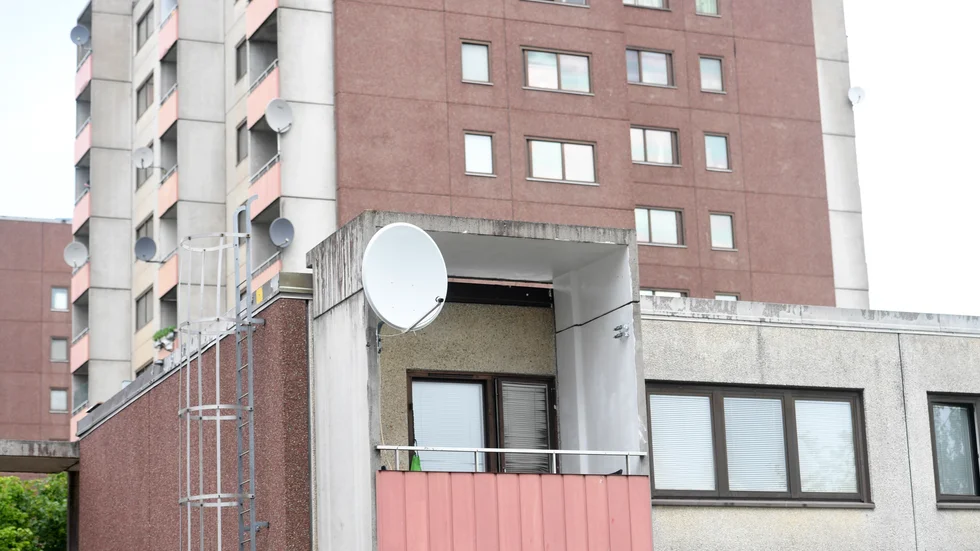 Flerfamiljshus i förorten Fittja söder om Stockholm. Arkivbild.