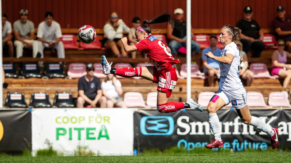 Vilken spänst hon har, Piteås anfallare Katrina Guillou. Hon ställs mot Sverige i ett genrep inför VM med sitt Filippinerna.